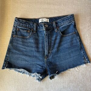 Abercrombie & Fitch Mom Short High Rise Size 26